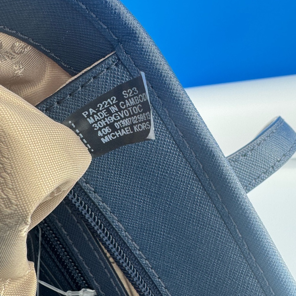 Michael Kors Eva Small Nylon Gabardine Tote - Picture 11 of 12